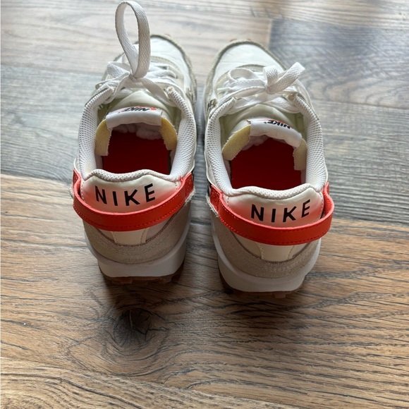 Nike Women's Cheetah Sneakers - Picture 4 of 7